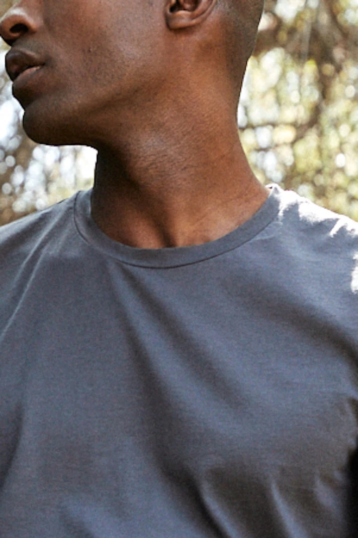 Velvet By Graham & Spencer HOWARD WHISPER CLASSIC CREW NECK TEE 12 Velvet By Graham & Spencer HOWARD WHISPER CLASSIC CREW NECK TEE