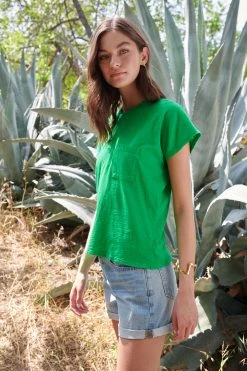Velvet By Graham & Spencer Womens CARINE POCKET TEE