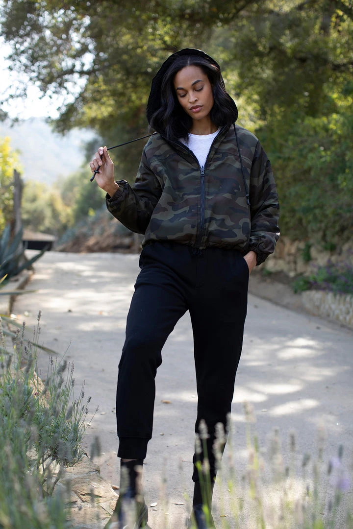 Velvet By Graham & Spencer AUDREE REVERSIBLE CAMO SHERPA JACKET Womens 4 Velvet By Graham & Spencer AUDREE REVERSIBLE CAMO SHERPA JACKET Womens