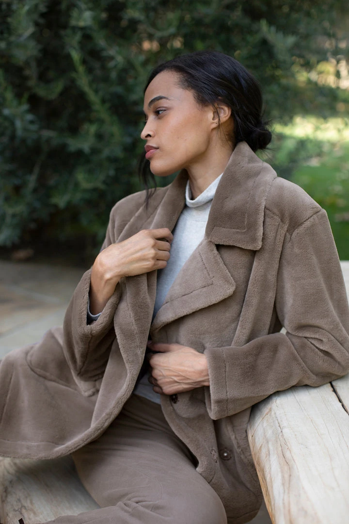 Velvet By Graham & Spencer Womens LINDA FAUX LUX FUR JACKET 6 Velvet By Graham & Spencer Womens LINDA FAUX LUX FUR JACKET