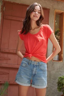 Velvet By Graham & Spencer KIRA ORIGINAL SLUB SCOOP NECK TEE Womens