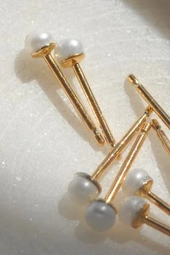 MINA STUD EARRINGS BY THATCH Womens 7 MINA STUD EARRINGS BY THATCH Womens