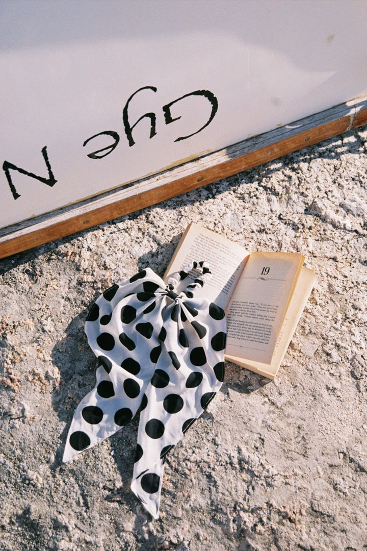 Atelier Femmes SCRUNCHIE SCARF BY ATELIER DE FEMMES 4 Atelier Femmes SCRUNCHIE SCARF BY ATELIER DE FEMMES