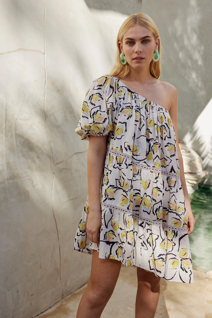 Velvet By Graham & Spencer ADALYN ONE SHOULDER PRINTED DRESS Womens 4 Velvet By Graham & Spencer ADALYN ONE SHOULDER PRINTED DRESS Womens