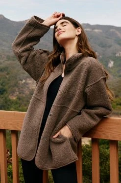 Velvet By Graham & Spencer Womens ALBANY REVERSIBLE LUX SHERPA COAT 57 Velvet By Graham & Spencer Womens ALBANY REVERSIBLE LUX SHERPA COAT