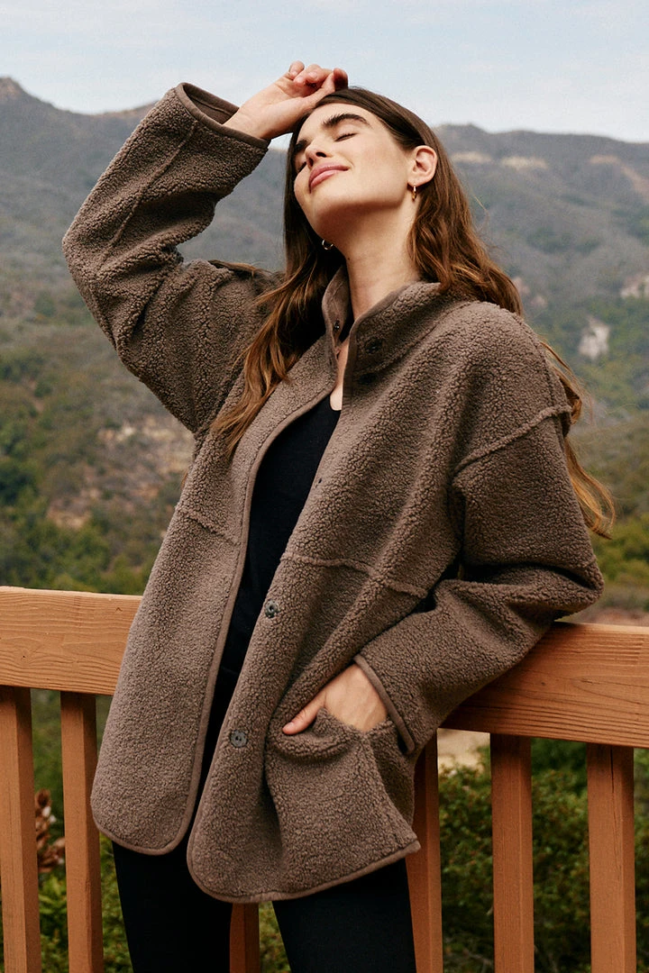 Velvet By Graham & Spencer Womens ALBANY REVERSIBLE LUX SHERPA COAT 21 Velvet By Graham & Spencer Womens ALBANY REVERSIBLE LUX SHERPA COAT