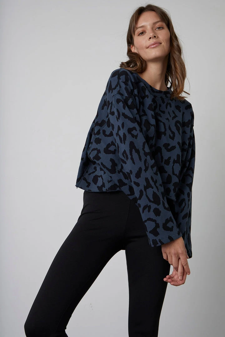 Velvet By Graham & Spencer TRINITY PRINTED CROPPED SWEATSHIRT Womens 3 Velvet By Graham & Spencer TRINITY PRINTED CROPPED SWEATSHIRT Womens