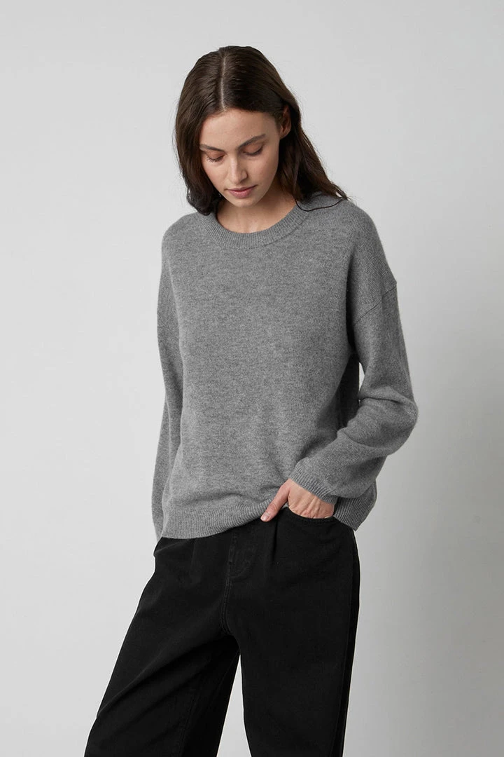 Velvet By Graham & Spencer BRYNNE CASHMERE CREW NECK SWEATER 7 Velvet By Graham & Spencer BRYNNE CASHMERE CREW NECK SWEATER