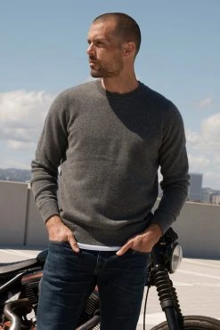 Velvet By Graham & Spencer BIRCH CASHMERE SWEATER Mens 32 Velvet By Graham & Spencer BIRCH CASHMERE SWEATER Mens