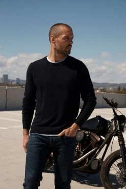 Velvet By Graham & Spencer BIRCH CASHMERE SWEATER Mens 39 Velvet By Graham & Spencer BIRCH CASHMERE SWEATER Mens