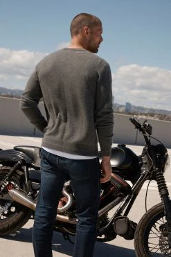 Velvet By Graham & Spencer BIRCH CASHMERE SWEATER Mens 34 Velvet By Graham & Spencer BIRCH CASHMERE SWEATER Mens