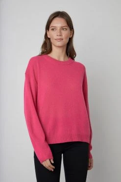 Velvet By Graham & Spencer BRYNNE CASHMERE CREW NECK SWEATER 19 Velvet By Graham & Spencer BRYNNE CASHMERE CREW NECK SWEATER