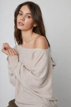 Velvet By Graham & Spencer Womens JULIET CASHMERE SWEATER