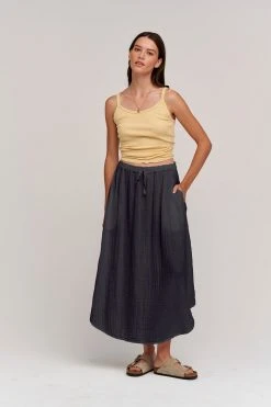 Velvet By Graham & Spencer DANA COTTON GAUZE MIDI SKIRT 28 Velvet By Graham & Spencer DANA COTTON GAUZE MIDI SKIRT