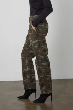 Velvet By Graham & Spencer Womens OTTIE STRAIGHT LEG CAMO PANT 10 Velvet By Graham & Spencer Womens OTTIE STRAIGHT LEG CAMO PANT