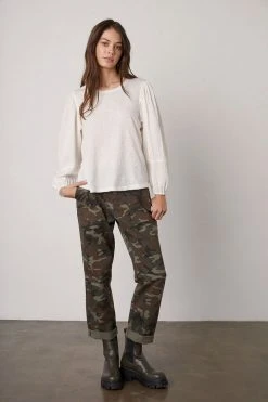 Velvet By Graham & Spencer JAYLA PUFF SLEEVE TOP 10 Velvet By Graham & Spencer JAYLA PUFF SLEEVE TOP