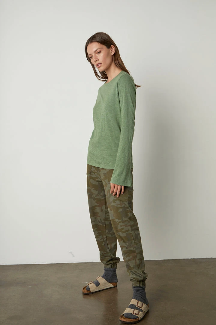 Velvet By Graham & Spencer SOFIA BELL SLEEVE TEE Womens 5 Velvet By Graham & Spencer SOFIA BELL SLEEVE TEE Womens