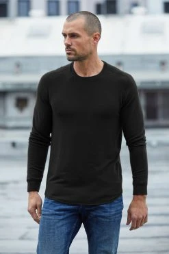 Velvet By Graham & Spencer BRONSON COZY JERSEY KNIT TOP Mens