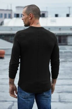 Velvet By Graham & Spencer BRONSON COZY JERSEY KNIT TOP Mens