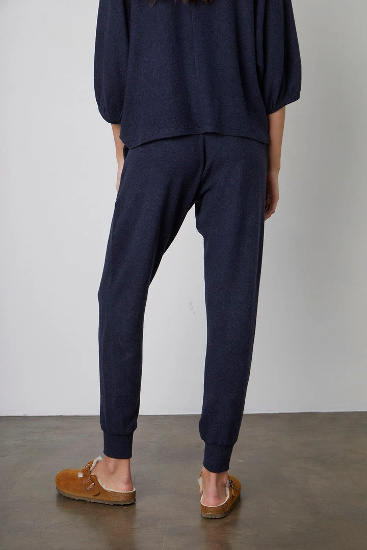 Velvet By Graham & Spencer JUDY DRAWSTRING SWEATPANT 13 Velvet By Graham & Spencer JUDY DRAWSTRING SWEATPANT
