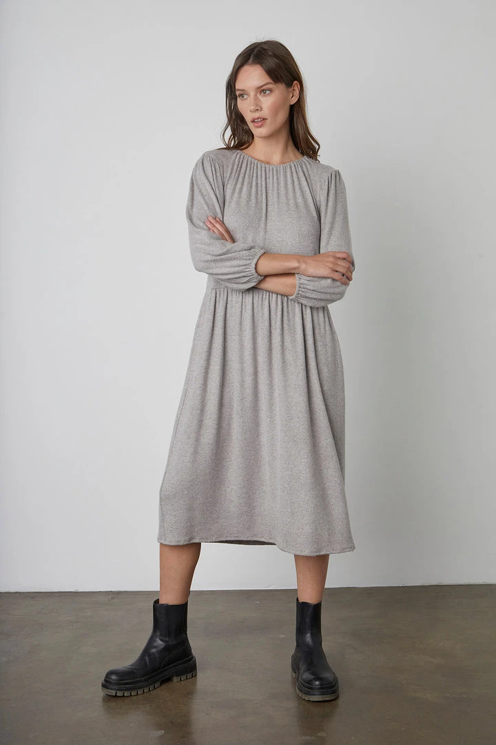 Velvet By Graham & Spencer SCARLET PUFF SLEEVE DRESS 8 Velvet By Graham & Spencer SCARLET PUFF SLEEVE DRESS