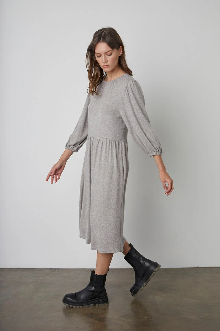 Velvet By Graham & Spencer SCARLET PUFF SLEEVE DRESS 6 Velvet By Graham & Spencer SCARLET PUFF SLEEVE DRESS