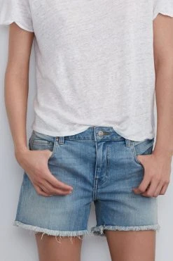 Velvet By Graham & Spencer Womens CINDY FRAYED HEM BOYFRIEND SHORTS 18 Velvet By Graham & Spencer Womens CINDY FRAYED HEM BOYFRIEND SHORTS