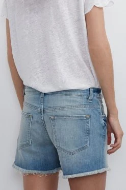 Velvet By Graham & Spencer Womens CINDY FRAYED HEM BOYFRIEND SHORTS 19 Velvet By Graham & Spencer Womens CINDY FRAYED HEM BOYFRIEND SHORTS
