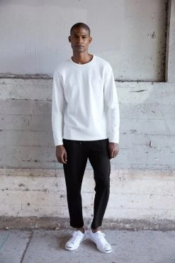 Velvet By Graham & Spencer FERGUS CREW NECK TEE
