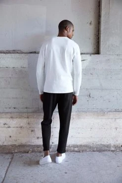 Velvet By Graham & Spencer FERGUS CREW NECK TEE