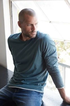 Velvet By Graham & Spencer STEPHEN REVERSIBLE COTTON LONG SLEEVE TEE