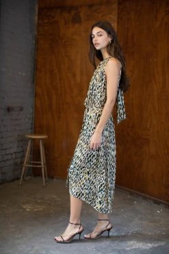 Velvet By Graham & Spencer EDANA PRINTED MAXI DRESS Womens 17 Velvet By Graham & Spencer EDANA PRINTED MAXI DRESS Womens