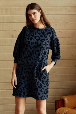 Velvet By Graham & Spencer FRANCIE PRINTED DRESS 8 Velvet By Graham & Spencer FRANCIE PRINTED DRESS