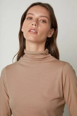 Velvet By Graham & Spencer TALISIA GAUZY WHISPER FITTED MOCK NECK TEE