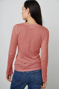 Velvet By Graham & Spencer ZOFINA GAUZY WHISPER FITTED CREW NECK TEE