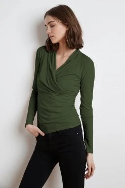 Velvet By Graham & Spencer Womens MERI WRAP FRONT FITTED TOP