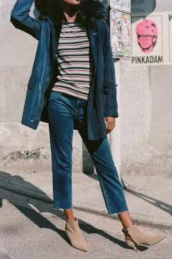 Velvet By Graham & Spencer KAROLINA HI RISE STRAIGHT LEG CUT OFF JEANS Womens