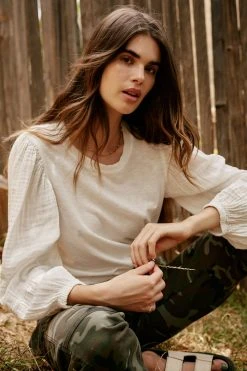 Velvet By Graham & Spencer JAYLA PUFF SLEEVE TOP