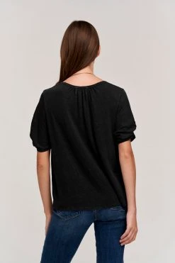 Velvet By Graham & Spencer BELLA LINEN BLEND TEE Womens