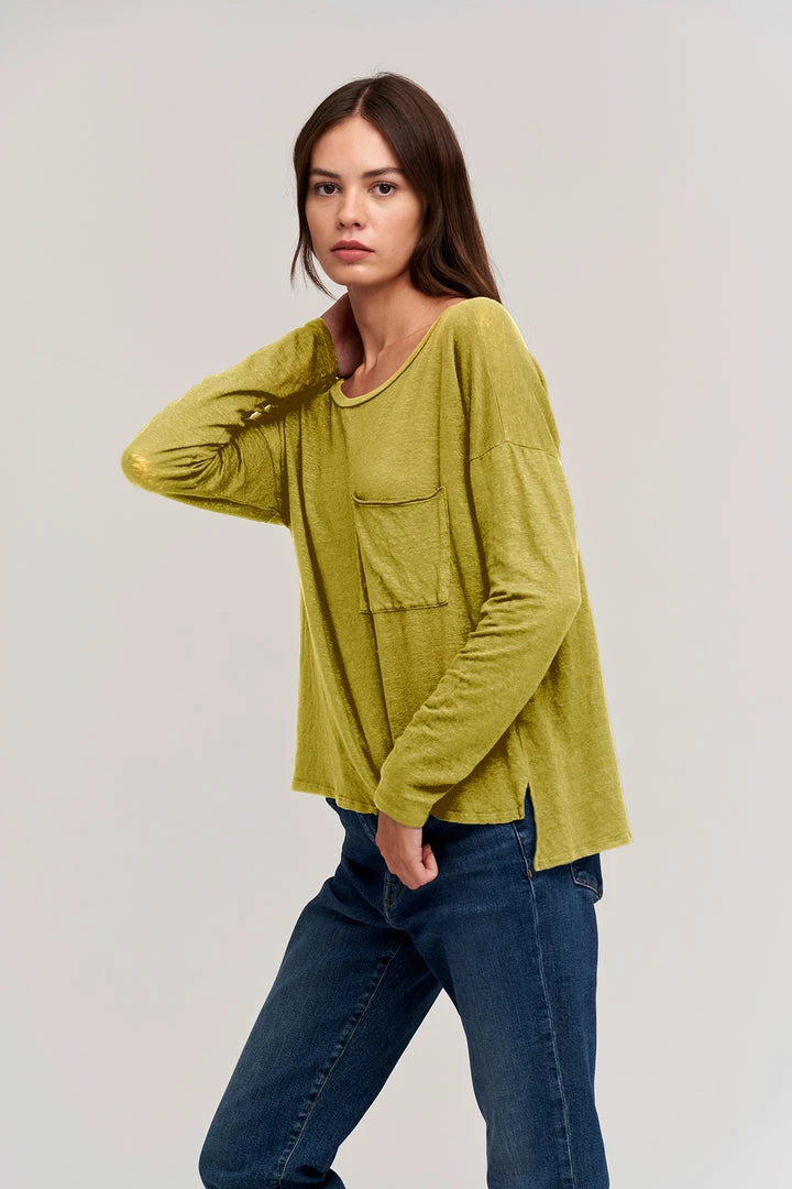 Velvet By Graham & Spencer Womens FIONA POCKET TEE 10 Velvet By Graham & Spencer Womens FIONA POCKET TEE