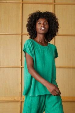 Velvet By Graham & Spencer HUDSON CREW NECK TEE Womens 16 Velvet By Graham & Spencer HUDSON CREW NECK TEE Womens