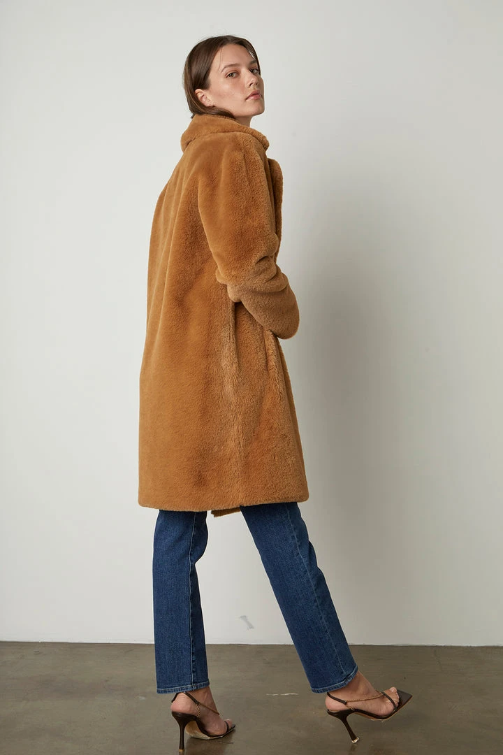 Velvet By Graham & Spencer Womens EVALYN LUX FAUX FUR COAT 5 Velvet By Graham & Spencer Womens EVALYN LUX FAUX FUR COAT