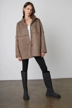 Velvet By Graham & Spencer Womens ALBANY REVERSIBLE LUX SHERPA COAT 59 Velvet By Graham & Spencer Womens ALBANY REVERSIBLE LUX SHERPA COAT
