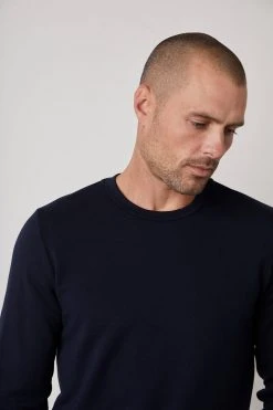 Velvet By Graham & Spencer Mens SOREN LUXE FLEECE PULLOVER 19 Velvet By Graham & Spencer Mens SOREN LUXE FLEECE PULLOVER