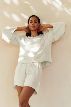 Velvet By Graham & Spencer Womens MAE BELL SLEEVE BLOUSE 26 Velvet By Graham & Spencer Womens MAE BELL SLEEVE BLOUSE