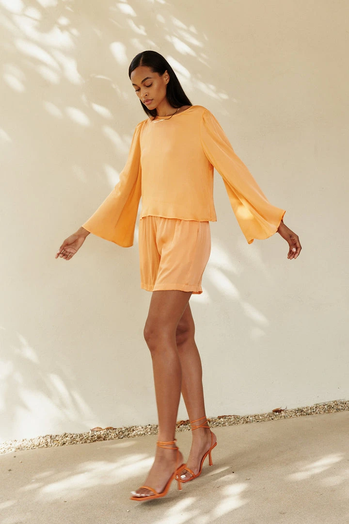 Velvet By Graham & Spencer Womens MAE BELL SLEEVE BLOUSE 4 Velvet By Graham & Spencer Womens MAE BELL SLEEVE BLOUSE