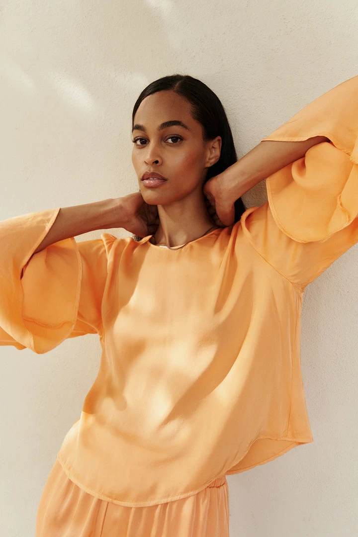 Velvet By Graham & Spencer Womens MAE BELL SLEEVE BLOUSE 3 Velvet By Graham & Spencer Womens MAE BELL SLEEVE BLOUSE