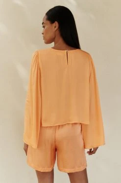 Velvet By Graham & Spencer Womens MAE BELL SLEEVE BLOUSE 20 Velvet By Graham & Spencer Womens MAE BELL SLEEVE BLOUSE