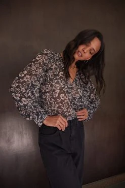 Velvet By Graham & Spencer MILEY PRINTED BOHO BLOUSE Womens 14 Velvet By Graham & Spencer MILEY PRINTED BOHO BLOUSE Womens