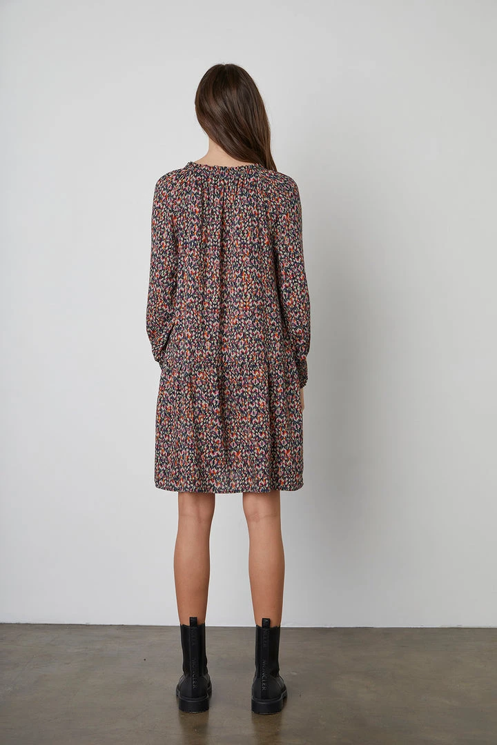 Velvet By Graham & Spencer ESTHER PRINTED DRESS 6 Velvet By Graham & Spencer ESTHER PRINTED DRESS